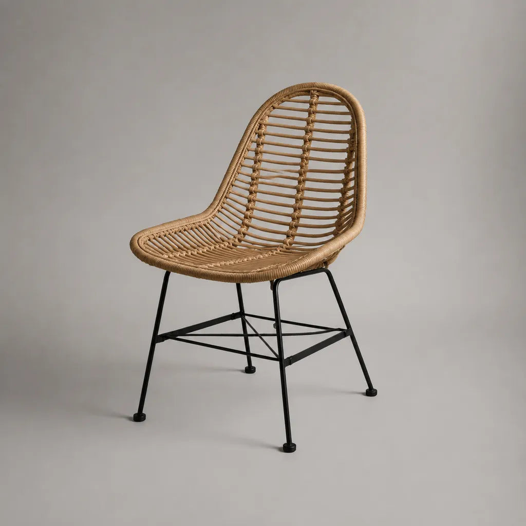 Esszimmerstuhl aus PE-Rattan und Stahl, Naturfarben/Schwarz, 58 × 62 × 88 cm